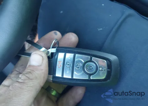 2025 Ford Explorer Active z USA, uszkodzony, nr VIN 1FMUK7DH2SGB73769